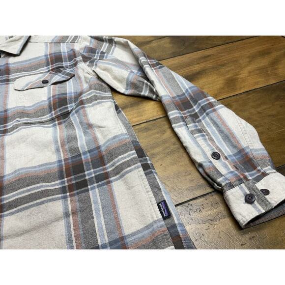 Patagonia Organic Cotton Men’s Fjord Flannel Shirt Size Small Beige - Picture 4 of 11